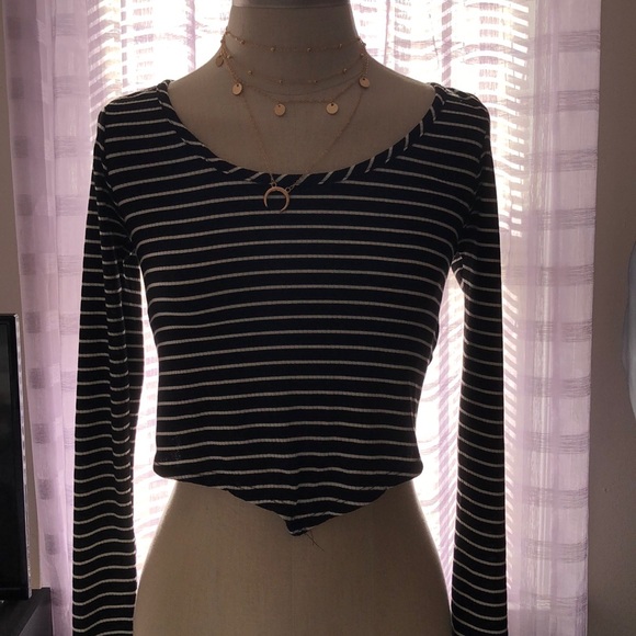 Olivia Rae Woman knit stripper shirt size med - Picture 2 of 5